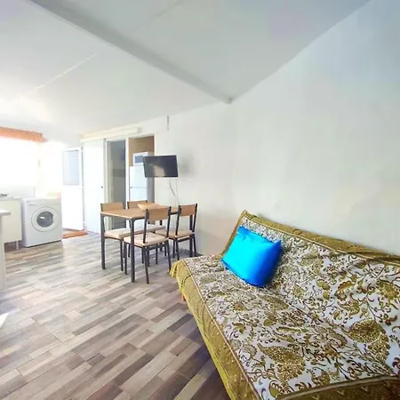 Eolo Oceanfront טלדה