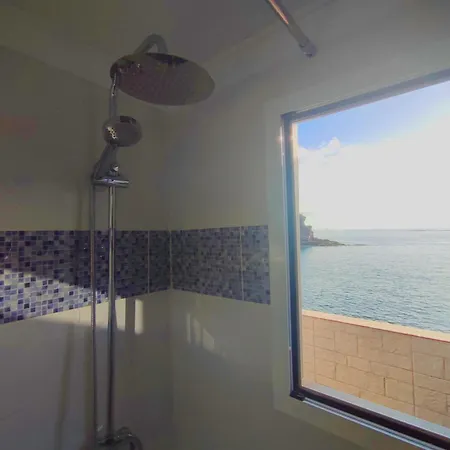 Eolo Oceanfront * טלדה